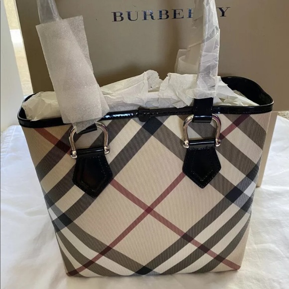 BNWT Authentic Burberry tote bag. - Picture 4 of 10